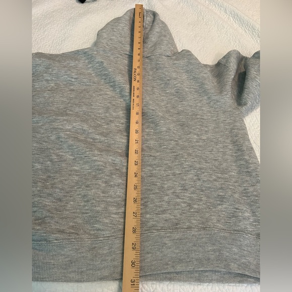 Shippensburg Univ Hooded gray w/black/red letters. Front pouch pkt.Fleece lined. - Picture 8 of 8